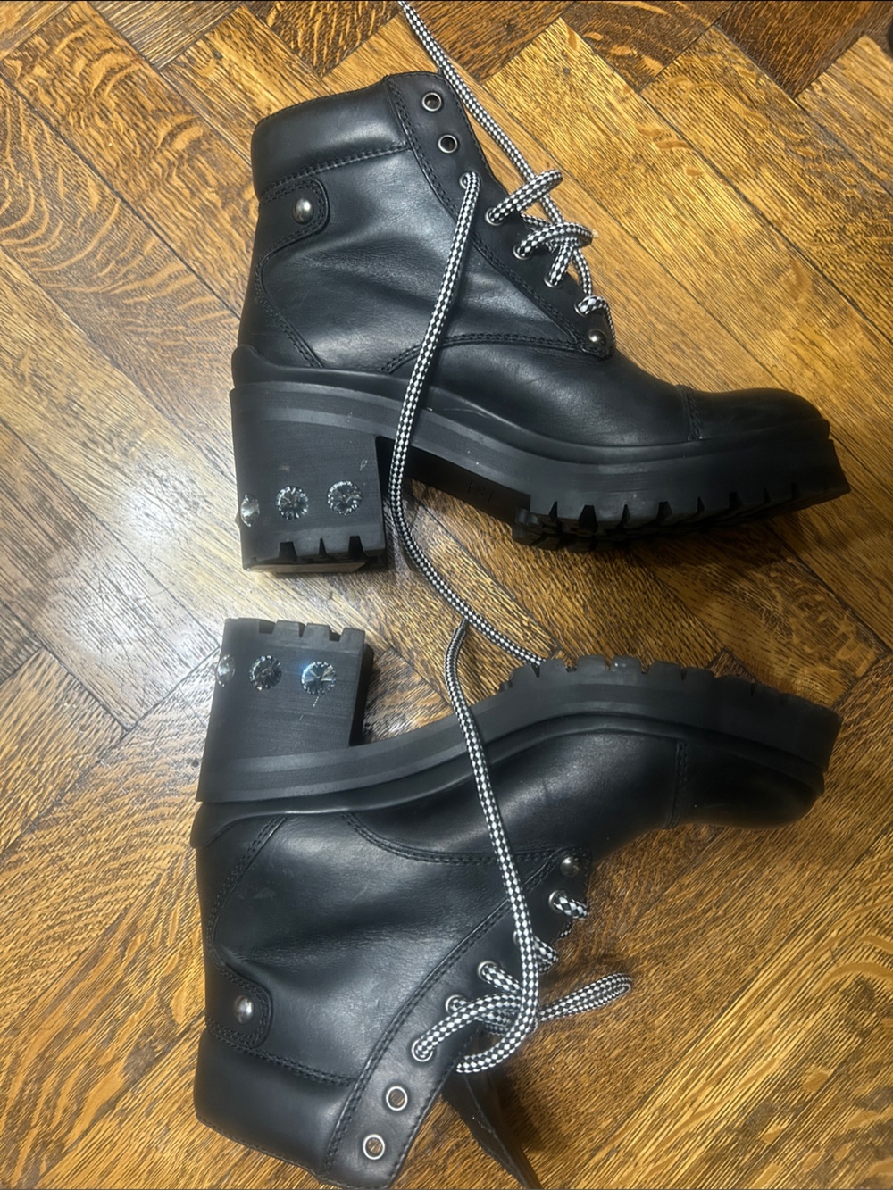 Miu miu Black women's Lace-Up Ankle Boots - Classic Utility Style - Picture 3 of 3